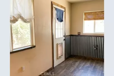 590 Lanes End, Crestline, CA 92325 - Photo 9