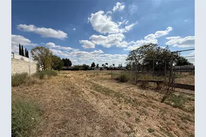 325 W Ave L, Calimesa, CA 92320 - Photo 15