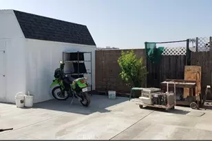 729 N G, San Bernardino, CA 92410 - Photo 3