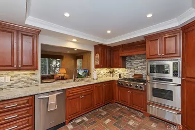 28018 Peninsula, Lake Arrowhead, CA 92352 - Photo 21