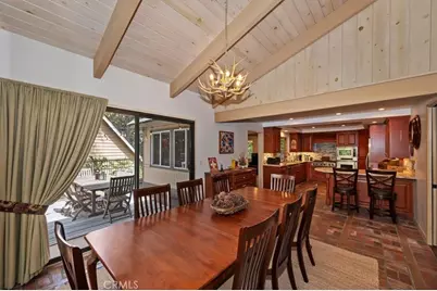 28018 Peninsula, Lake Arrowhead, CA 92352 - Photo 11