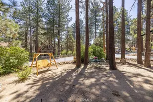 44844 Manzanita Ln, Sugarloaf, CA 92386 - Photo 17