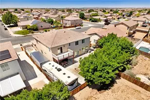 14571 Hummingbird, Victorville, CA 92394 - Photo 41