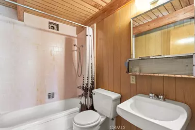 997 Berne, Crestline, CA 92325 - Photo 9