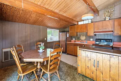 997 Berne, Crestline, CA 92325 - Photo 17