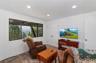 26603 Hillcrest Ln, Lake Arrowhead, CA 92352 - Photo 31