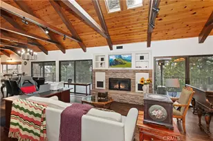 26603 Hillcrest Ln, Lake Arrowhead, CA 92352 - Photo 13