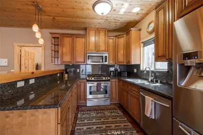 529 Bernhardt, Big Bear City, CA 92314 - Photo 13