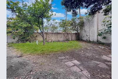 7736 Sugar Drive, Huntington Beach, CA 92647 - Photo 5