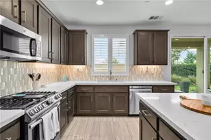 16969 Red Tail Ln, Fontana, CA 92336 - Photo 9