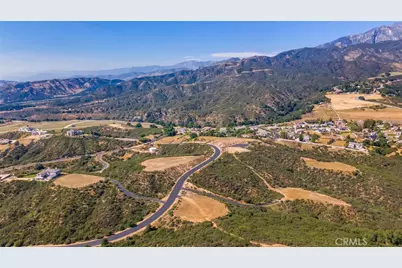 39510 Eastview Court, Yucaipa, CA 92399 - Photo 9
