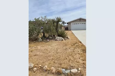 57963 Campanula, Yucca Valley, CA 92284 - Photo 9