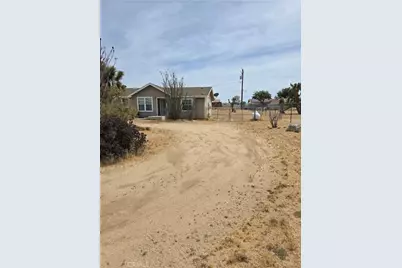 57963 Campanula, Yucca Valley, CA 92284 - Photo 5