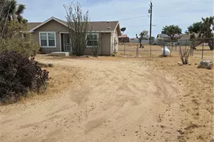 57963 Campanula, Yucca Valley, CA 92284 - Photo 5