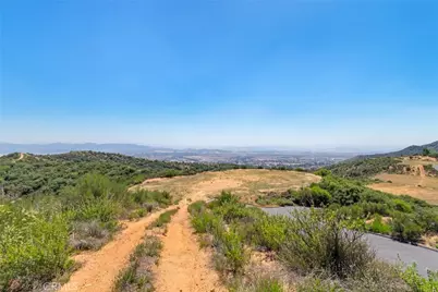 39537 Eastview Court, Yucaipa, CA 92399 - Photo 3