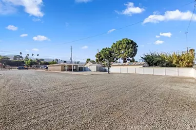 19594 Temescal Canyon, Corona, CA 92881 - Photo 31