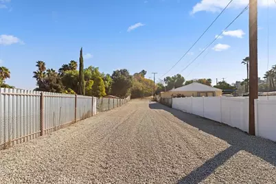 19594 Temescal Canyon, Corona, CA 92881 - Photo 23