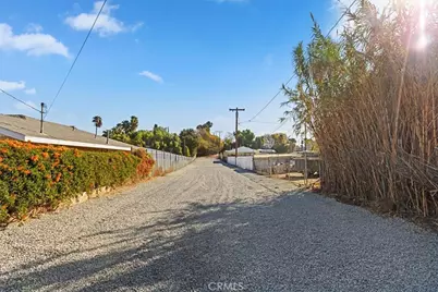19594 Temescal Canyon, Corona, CA 92881 - Photo 25