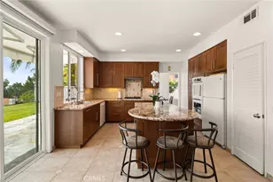51 La Perla, Lake Forest, CA 92610 - Photo 9