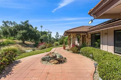 1405 Sterling Road, Redlands, CA 92373 - Photo 5