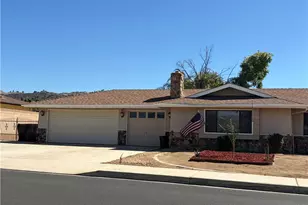 27266 Pacifica Ct, Hemet, CA 92544 - Photo 3