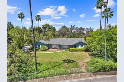 461 W Sunset Drive, Redlands, CA 92373 - Photo 3