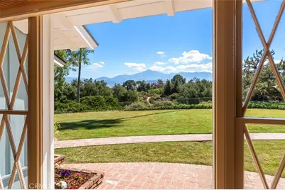 461 W Sunset Drive, Redlands, CA 92373 - Photo 13