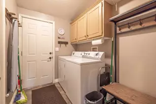 1035 W Fairway, Big Bear City, CA 92314 - Photo 25