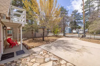 525 Kern, Sugarloaf, CA 92386 - Photo 5