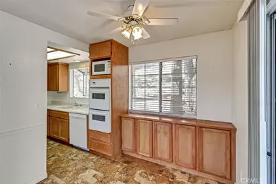 31920 Pine Cone Drive, Running Springs, CA 92382 - Photo 17