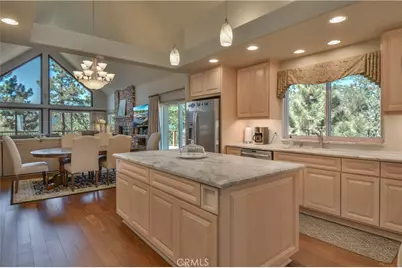 28710 Bryce, Lake Arrowhead, CA 92352 - Photo 9