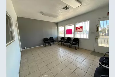 136 Highland Avenue, San Bernardino, CA 92404 - Photo 3