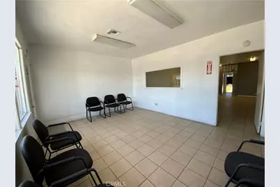 136 Highland Avenue, San Bernardino, CA 92404 - Photo 5