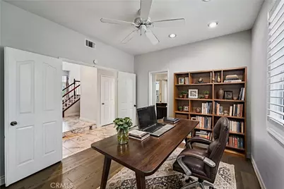 901 Clearwood Avenue, Riverside, CA 92506 - Photo 11
