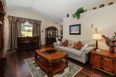 8033 Stonemist, Jurupa, CA 92509 - Photo 5