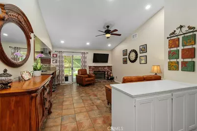 8033 Stonemist, Jurupa, CA 92509 - Photo 9