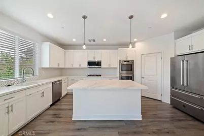 433 Harding Circle, Corona, CA 92879 - Photo 3