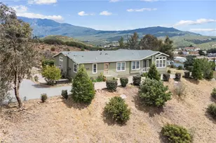 47112 Woodcliff Dr, Banning, CA 92220 - Photo 3
