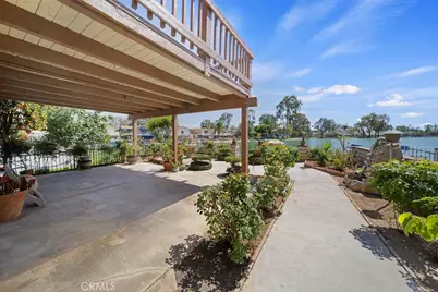 1561 Chalgrove Drive, Corona, CA 92882 - Photo 5
