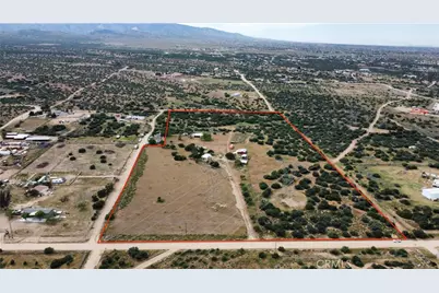 8288 White, Phelan, CA 92371 - Photo 3