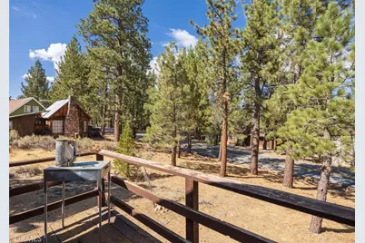 39961 Lakeview Drive, Big Bear Lake, CA 92315 - Photo 31