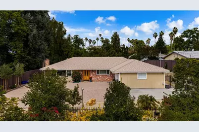 1317 S Center St, Redlands, CA 92373 - Photo 5