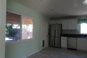 724 N Dallas Ave, San Bernardino, CA 92410 - Photo 5