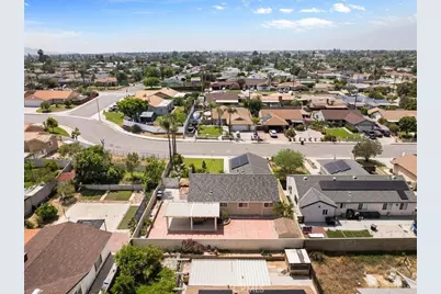 395 S Tamarisk Ave, Rialto, CA 92376 - Photo 33