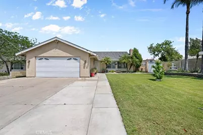 395 S Tamarisk Ave, Rialto, CA 92376 - Photo 1