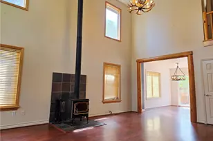 358 Maple Dr, Lake Arrowhead, CA 92352 - Photo 7