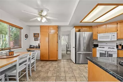 31056 Moss, Mentone, CA 92359 - Photo 11
