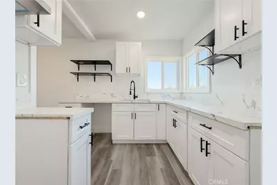 220 W 98th Street, Los Angeles, CA 90003 - Photo 7