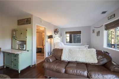 164 Birchwood Drive, Lake Arrowhead, CA 92352 - Photo 27
