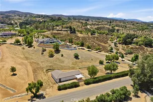 41110 Los Ranchos Cir, Temecula, CA 92592 - Photo 49